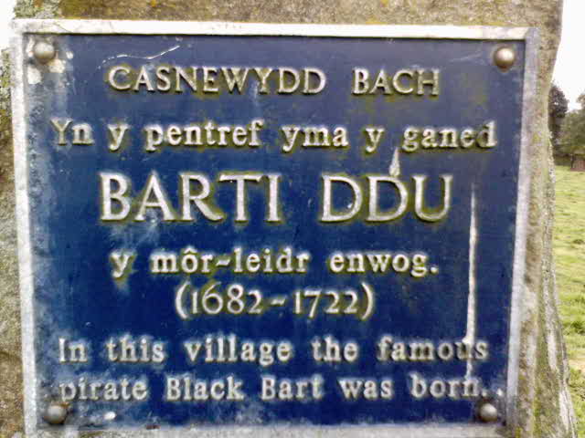 Bart Roberts' memorial stone in Casnewydd Bach, Credit: Pbaiden at the English-language Wikipedia CC BY-SA 3.0