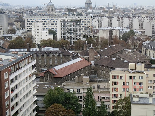 La Sante Prison. Michael C. Berch (User:MCB) - self-made photograph uploaded by maker, CC BY-SA 3.0