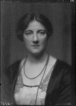 Alice Wortley Duquesne, 1913.